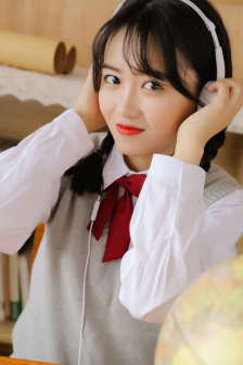 粗大挺进亲女H顾晓晓